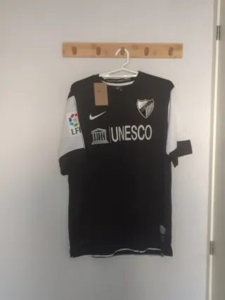 Camiseta Retro Málaga UNESCO. Isco 22. Talla XL