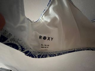 Bikini Roxy estampado azul y blanco