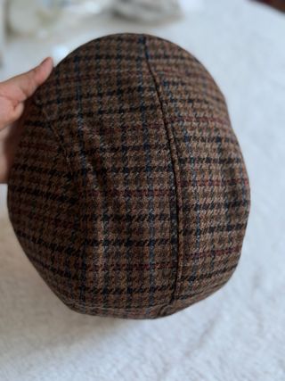 Gorra de lana a cuadros