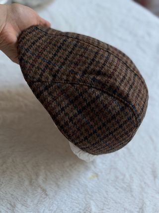 Gorra de lana a cuadros