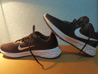 Nike Revolution 6 NN Negro/Blanco