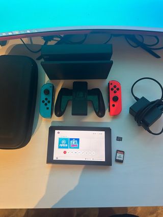 Nintendo Switch Azul y Rojo