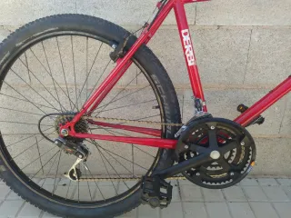 Bicicleta de montaña económica 
