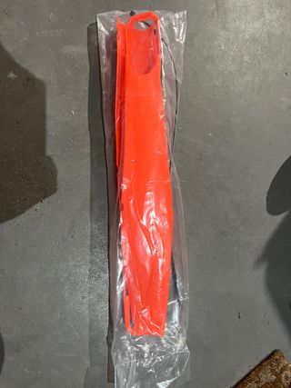 Cubierta Protección Brazo Suspensión Naranja