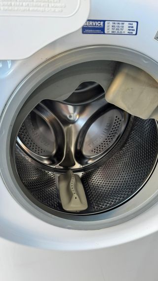 LAVADORA SECADORA MARCA HOTPOINT ARISTON 