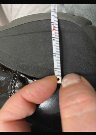 Zapatos de vestir negros con velcro