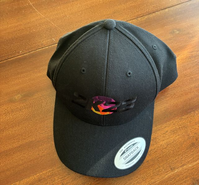 Gorra conmemorativa del lanzamiento del NBA 2k23