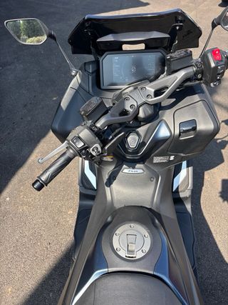 Yamaha TMAX 560 octubre del 2023