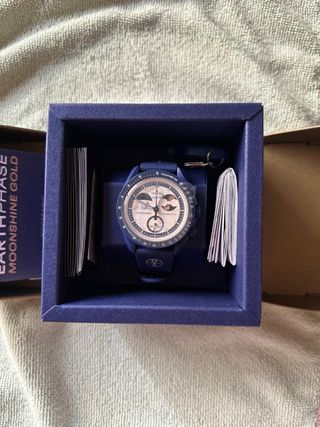 Orologio Swatch x Omega Snoopy Moonswatch