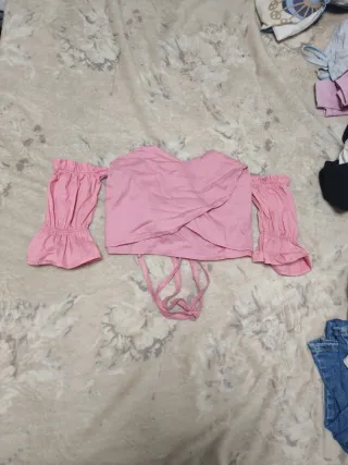 Blusa rosa hombros descubiertos