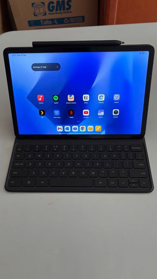 Xiaomi Mi Pad 5 con funda orginial y Xiaomi Pen