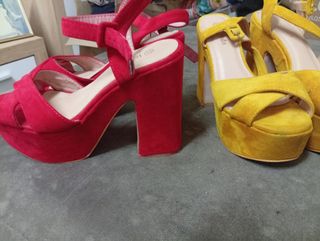 Sandalias Plataforma Rianda Talla 37 Rojas y Amari