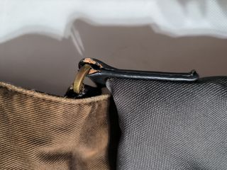 Tracolla Guess uomo marrone/grigio