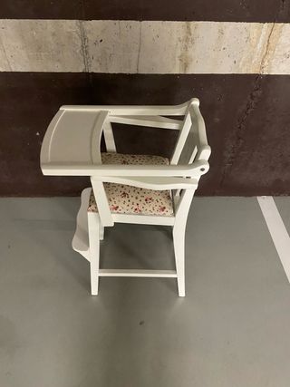 Trona de madera para bebé