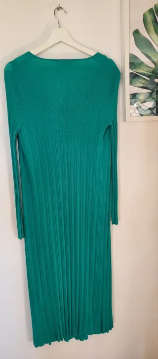 Conjunto Zara Chaqueta y Vestido Verde Midi