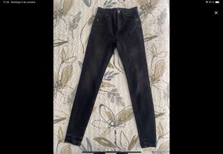 Lote 2 vaqueros Stradivarius T32