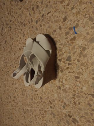 Sandalias Talla 38 Color Hueso