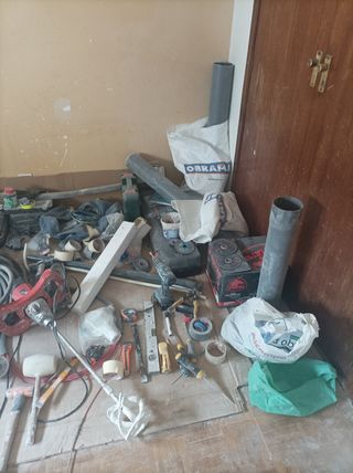 Lote de herramientas de construcción