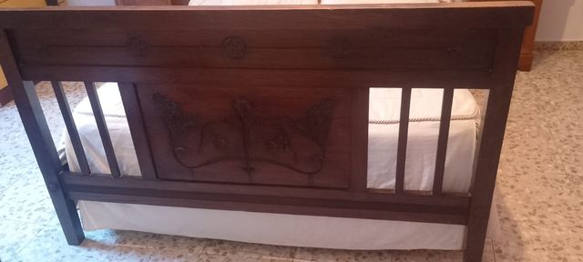 Cabecero 135 (altura 88 cms
) de madera