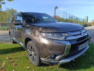 Mitsubishi Outlander 2016