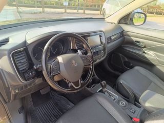 Mitsubishi Outlander 2016