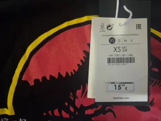 Camiseta Bershka Negra Manga Larga Jurassic Park X