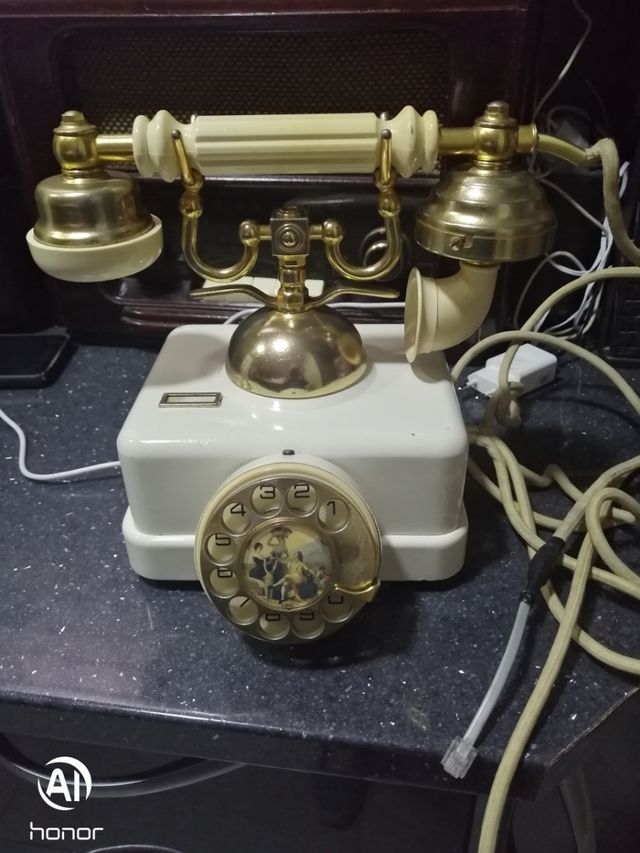 Telefoni antichi vari modelli IN OFFERTA