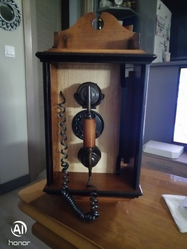 Telefoni antichi vari modelli IN OFFERTA