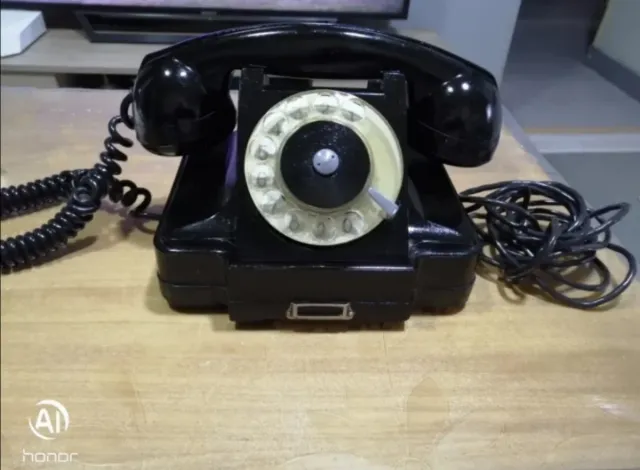 Telefoni antichi vari modelli IN OFFERTA