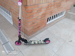 Patinete infantil camuflaje rosa