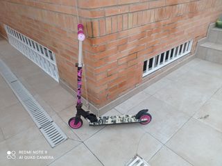 Patinete infantil camuflaje rosa