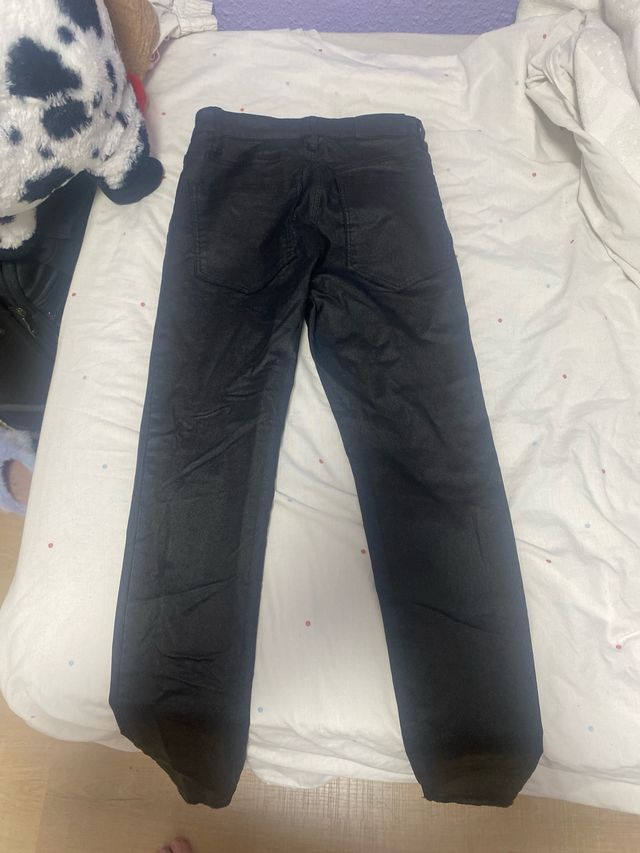 Vaqueros negros ajustados