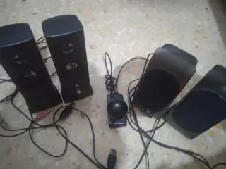 Mochila Domyos + 2 pares de altavoces 1 webcam