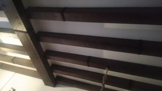 Vigas imitación madera