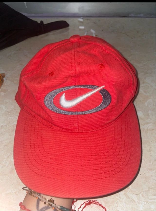 Gorra Nike Roja Vintage
