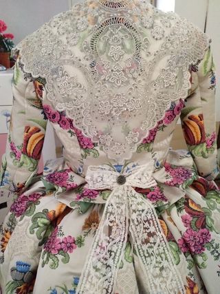 Traje de Fallera y Aderezo a estrenar 