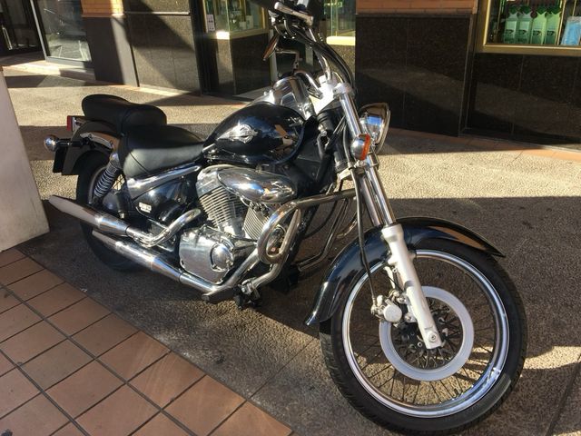 Suzuki Intruder 250cc se engrasan las bujías 