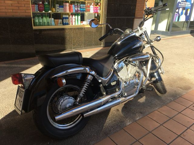 Suzuki Intruder 250cc se engrasan las bujías 