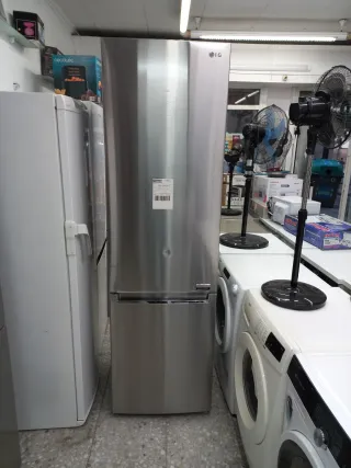 Nevera LG 2,m nueva con tara garantía + entrega 