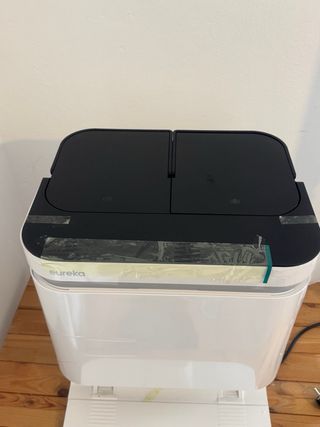 Robot aspirador eureka