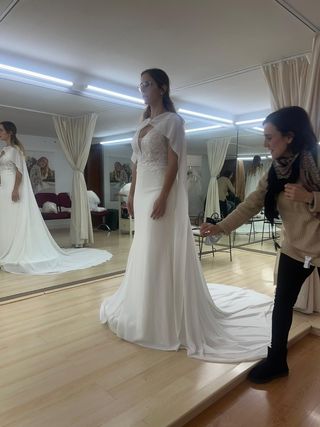 Capa de novia redondo, dos posiciones