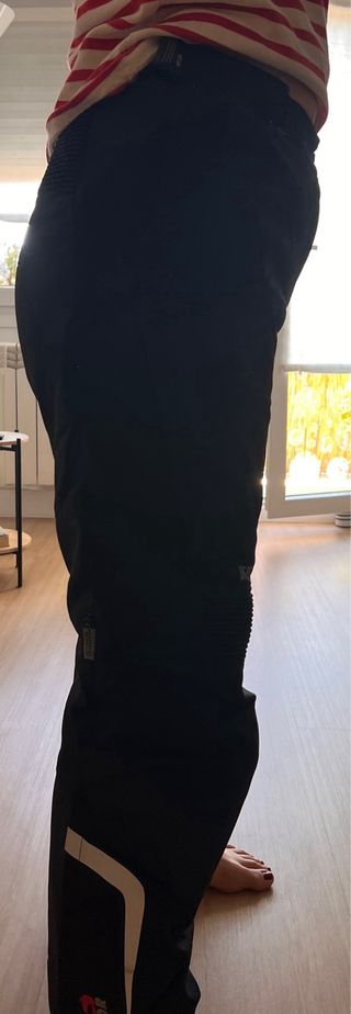 Pantalón Moto Gore-Tex. 
Marca LEVIOR, Negro
