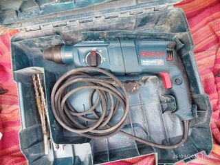 Taladro percutor Bosch Professional