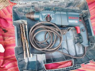 Taladro percutor Bosch Professional