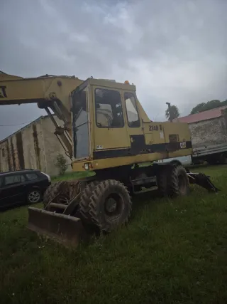Retroexcavadora Caterpillar 214B llamar para más i