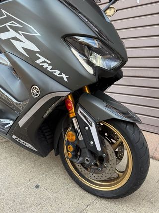 Yamaha TMAX 560 Akrapovic 2021