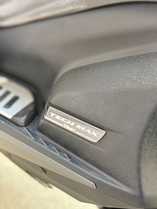 Yamaha TMAX 560 Akrapovic 2021