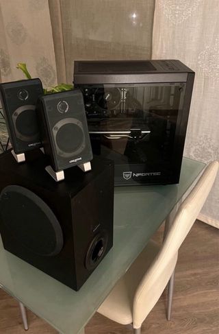 PC Gaming Nfortec + Altavoces + Monitor