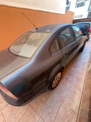 Volkswagen Passat 2003