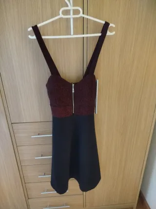 Vestido brillante con cremallera